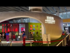 Fadior-SS-kast met levendige kleuren en een rock-patten toonbank